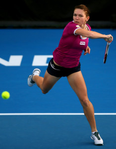 Simona Halep forrás: www4.pictures.zimbio.com