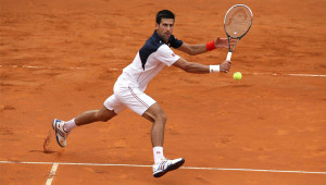 Djokovic is veretlen idén salakon Forrás: tennis-warehouse.com