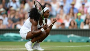 Serena a padlóról felállva nyerte Watson ellen Forrás: twitter.com
