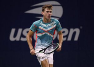 De Minaur