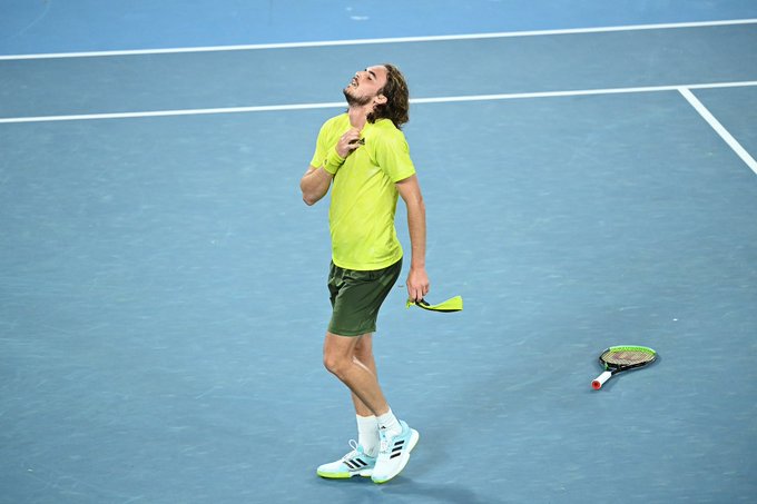 Tsitsipas