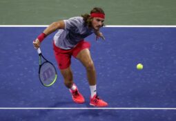 Tsitsipas