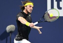 Tsitsipas