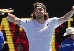 Tsitsipas